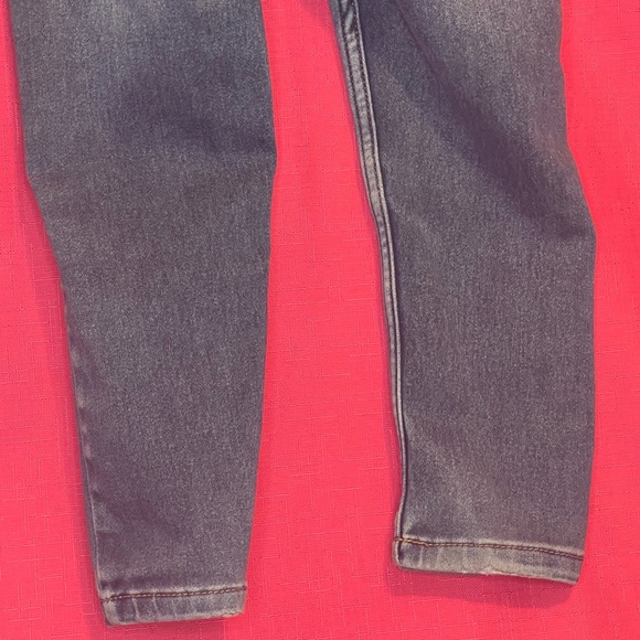 CAT & JACK DISTRESSED SKINNY JEANS SIZE 3T - Picture 6 of 7